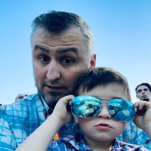 Meet your Posher, Clarence